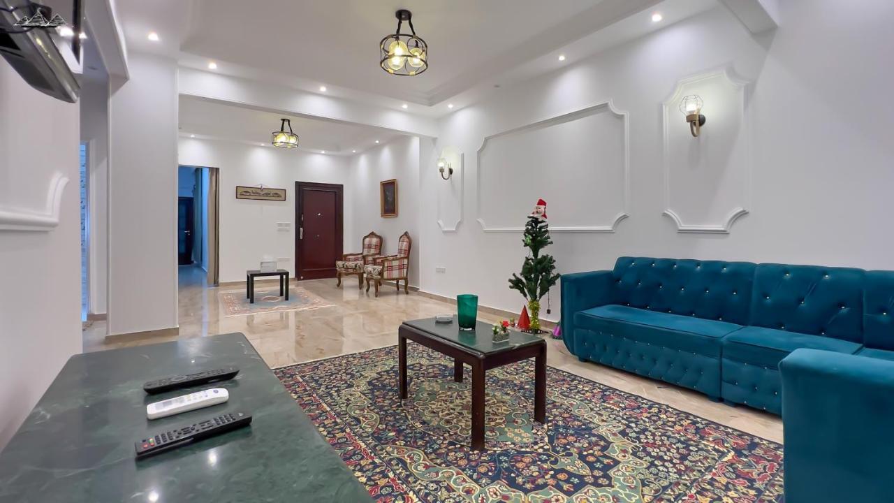 Apartment Sesa Pyramids View